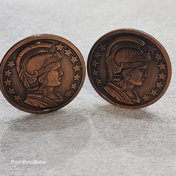 Coin type clip on earrings - Picture 2 of 4